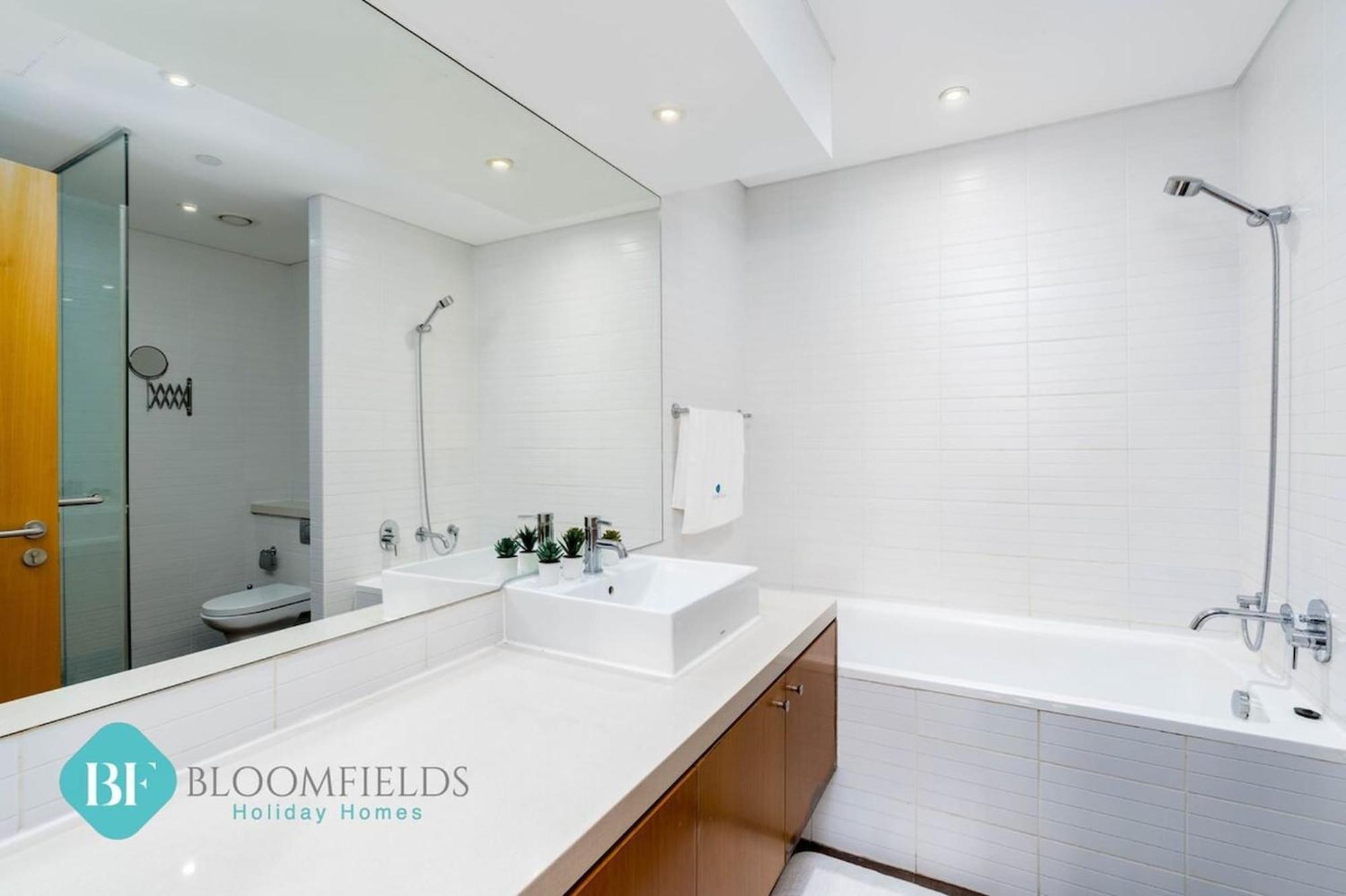 Bloomfields Stylish 1br In Al Raha * Abu Dhabi