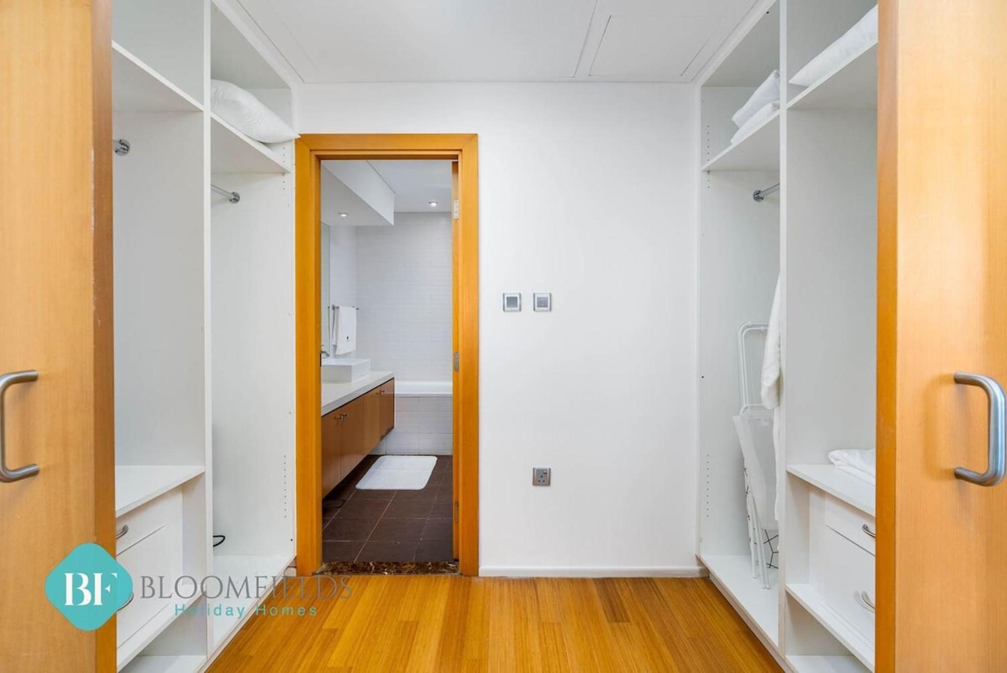 Bloomfields Stylish 1br In Al Raha