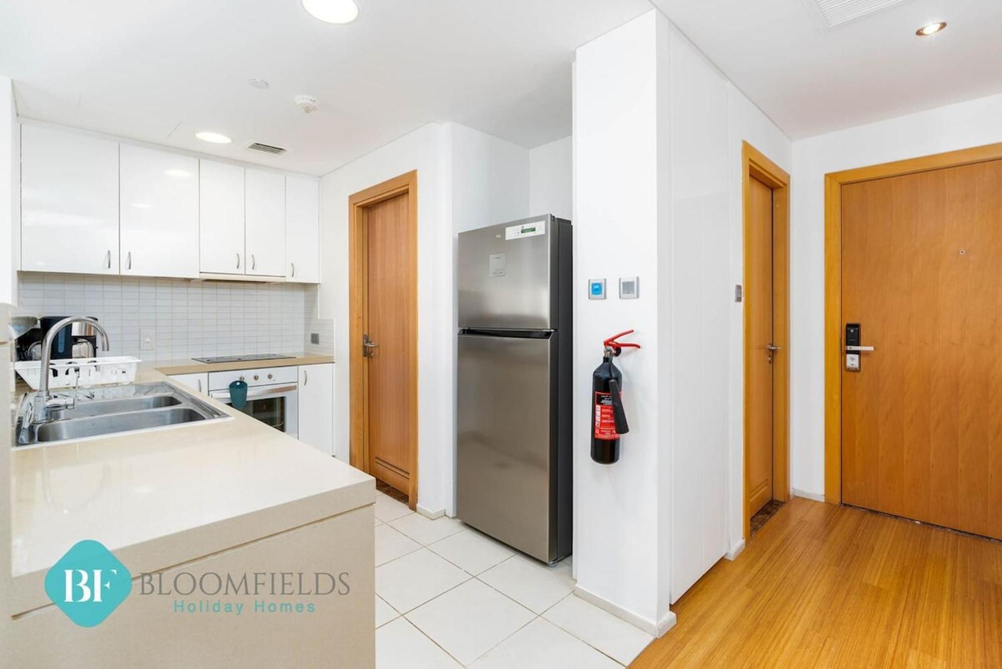 Bloomfields Stylish 1br In Al Raha Apartment *