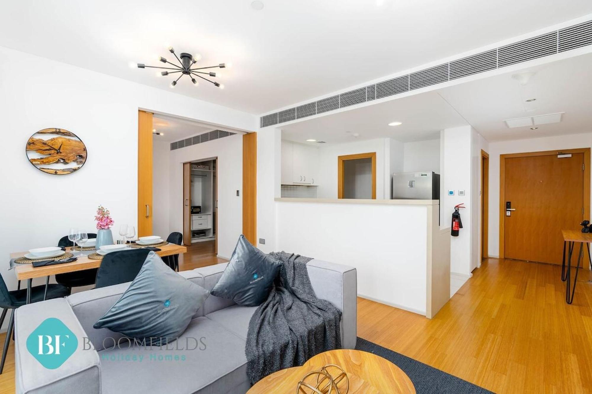 Apartment Bloomfields Stylish 1br In Al Raha *